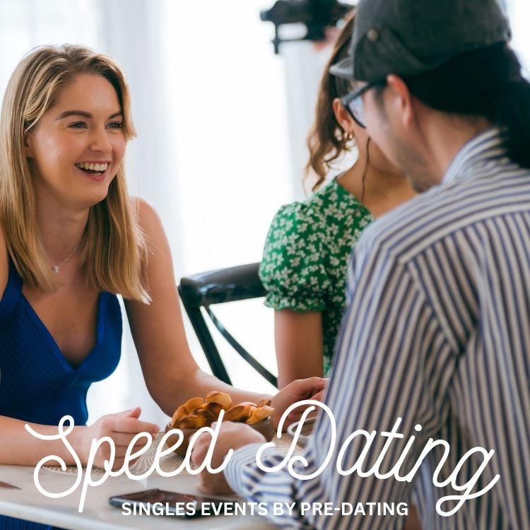 Pittsburgh attendees of Speed Dating in Pennsylvania enjoying the event!